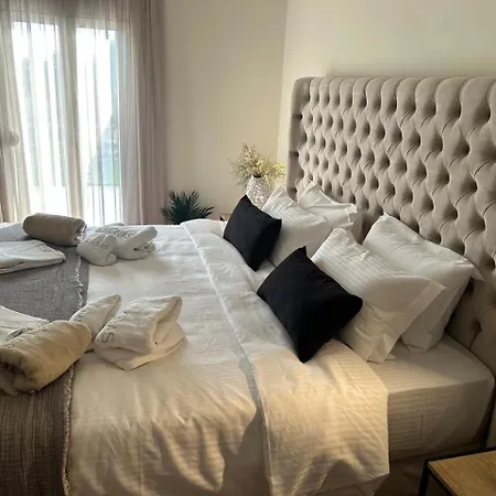 Daire Elaionas Luxe With Private Pool *