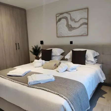 Elaionas Luxe With Private Pool Daire *