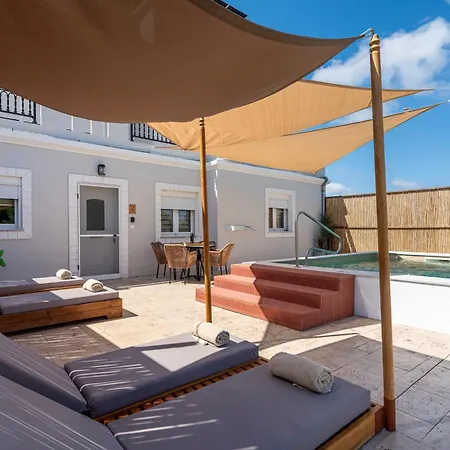 Elaionas Luxe With Private Pool