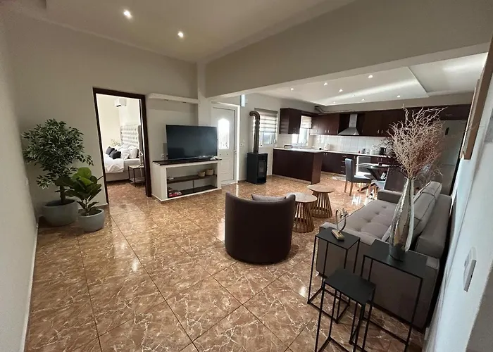 Daire Elaionas Luxe With Private Pool *