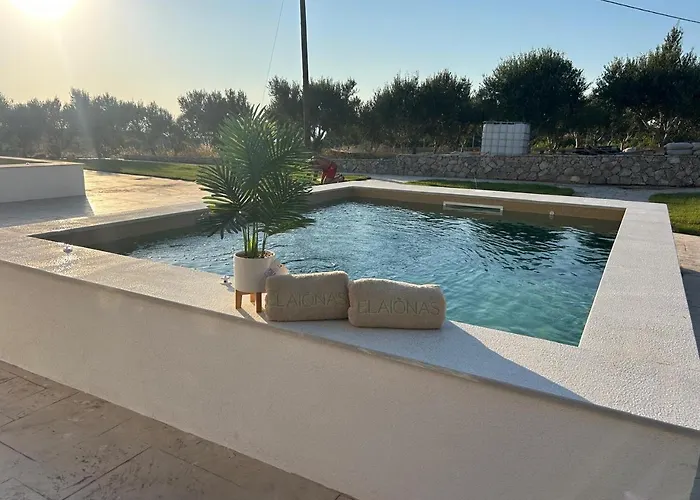 Elaionas Luxe With Private Pool Апартаменты *